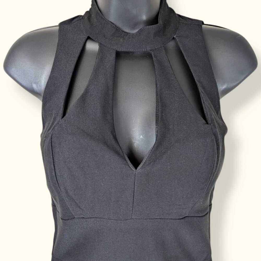 Le Chateau Black Fitted Cut Out Dress - Picture 3 of 8